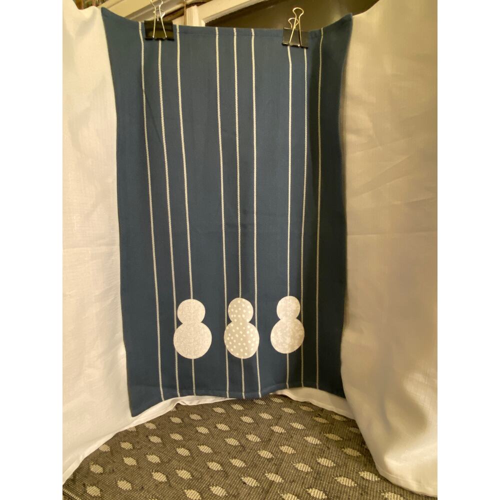 Set of 4 Nordstrom Holiday Kitchen Dish Towels 18 x 29  Blue with Snowmen NWOT